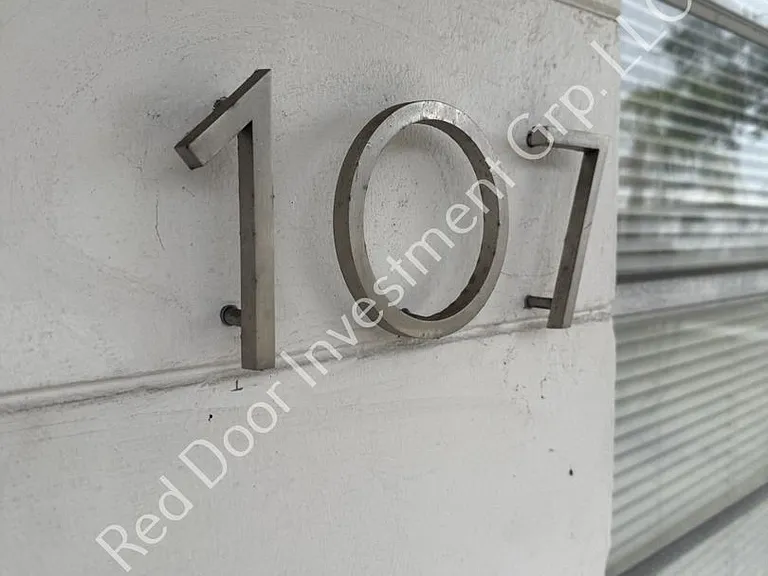 1 & 2 Bedrooms Available in Downtown St. Cloud — Photo 14