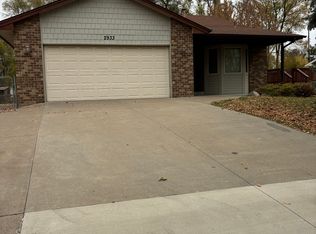 2933 117th Ln NW, Coon Rapids, MN 55433