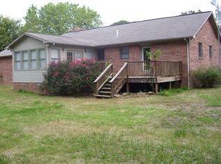 157 Honey Point Ferry Ln W, New Johnsonville, TN 37134