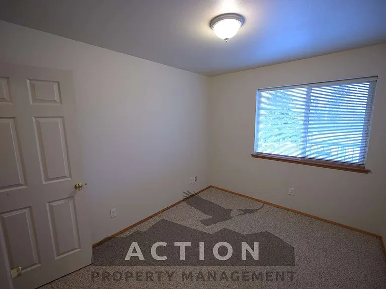 1312 Campbell Ave #4 — Photo 10