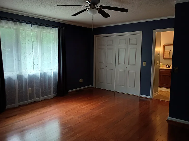 6413 Martin Cir — Photo 5