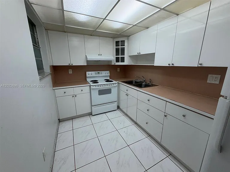 9150 Fontainebleau Blvd #203-2 — Photo 9