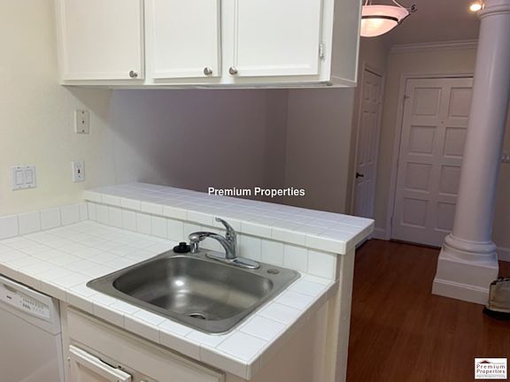 4th image of 1544 Bailey Rd APT 30