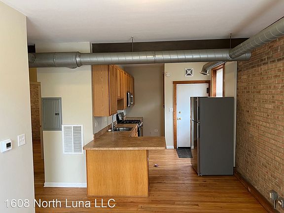 3rd image of 1610 N Luna Ave APT 2E