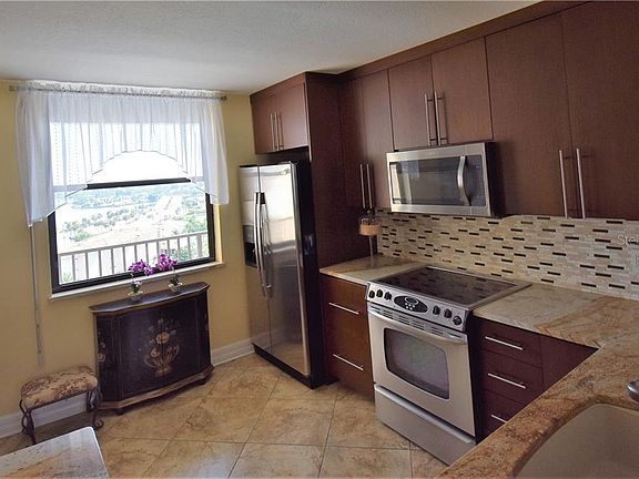 5th image of 7300 Sun Island Dr S APT 1203