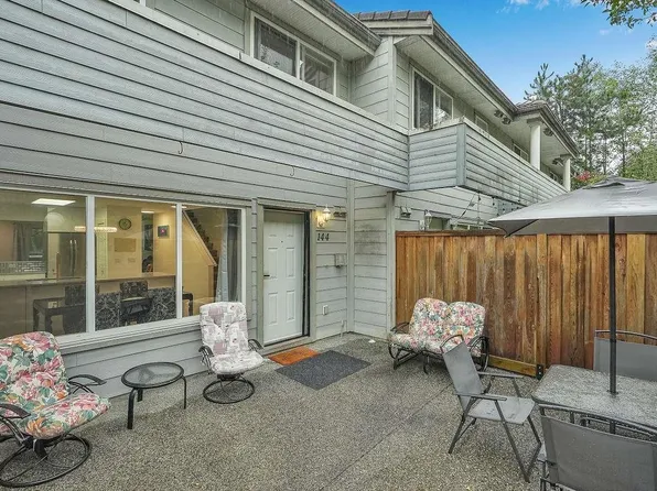 144 Shoreline Cir, Pt Moody, BC V3H 5B3