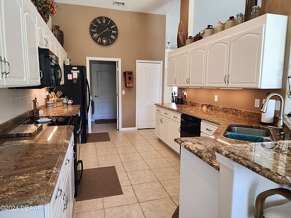 4th image of 708 Saw Palmetto Ct