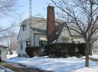 818 8th St, Sebewaing, MI 48759