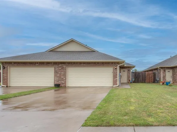 212 Ashley Dr #212 & 214, Edmond, OK 73003