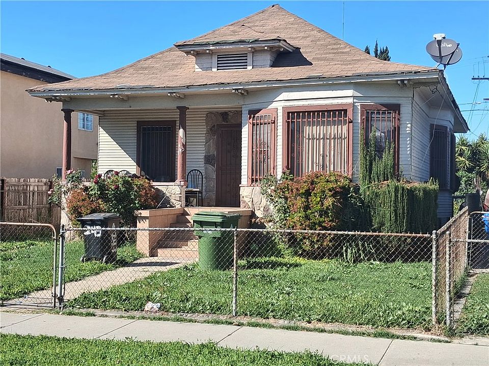 1st image of 243 E 79th St