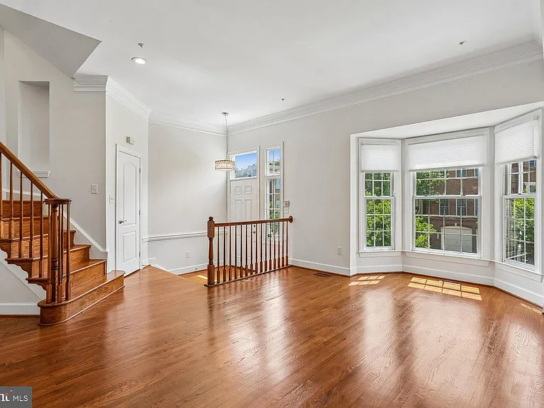417 Winding Rose Dr — Photo 4