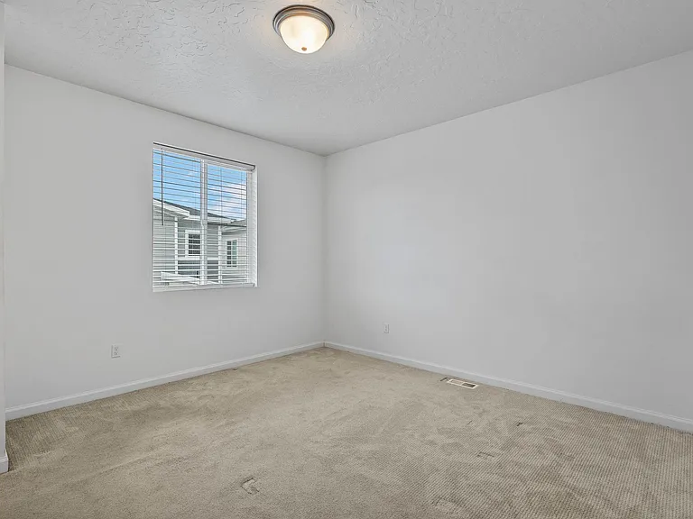 1714 N 1310 E — Photo 23