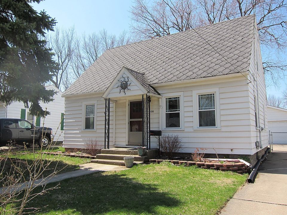 1st image of 3108 Lowell St