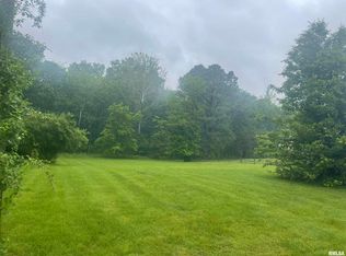 15 Edgewood Rd, Mount Vernon, IL 62864