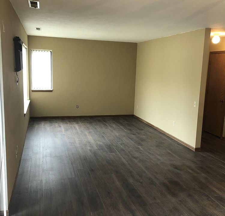 1st image of 122 Burke Ave APT 13