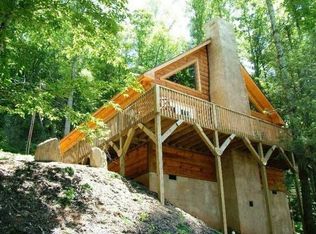 184 Riversound Dr, Banner Elk, NC 28604