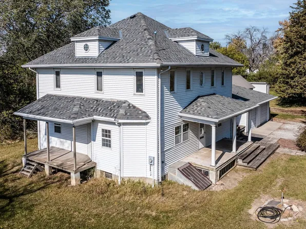 32874 92nd Hwy, Treynor, IA 51575