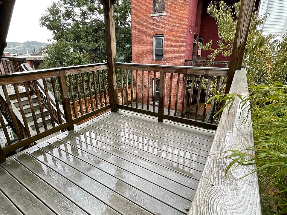private deck