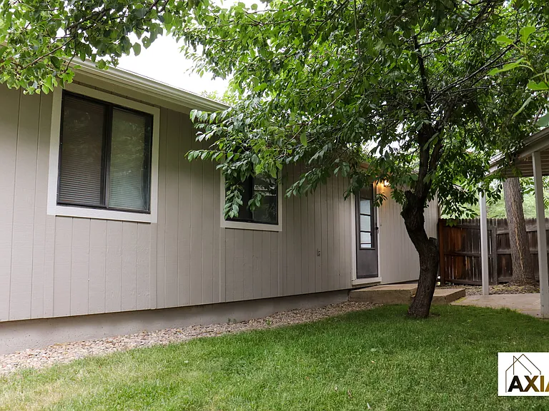 9225 Pierce St — Photo 8