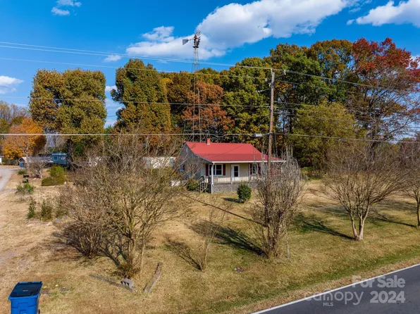 2354 Emmanuel Church Rd, Conover, NC 28613