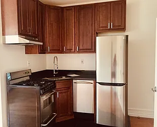 35 Eastern Parkway, #2L