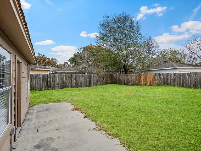 22114 Merrymount Dr — Photo 26