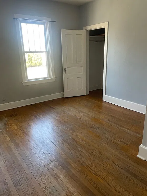 1015 Madison St — Photo 4