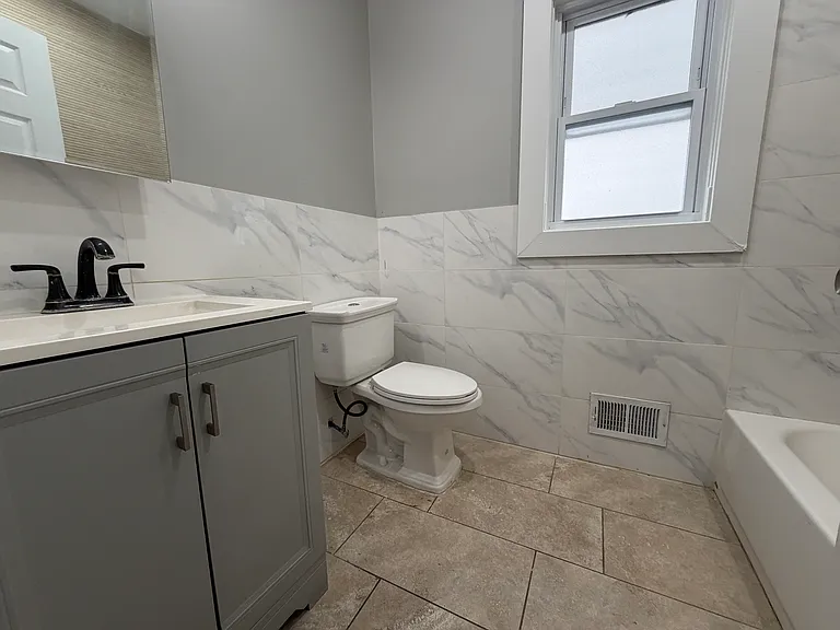 549-551 Scotland Rd #1A — Photo 7