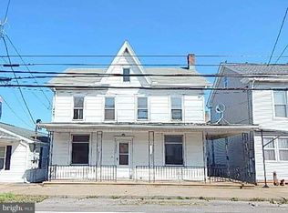 1010 W Main St, Valley View, PA 17983