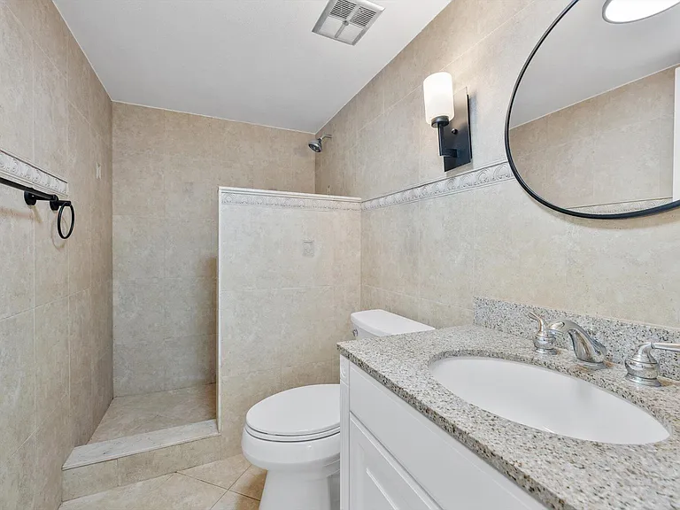 740 NE 199th St #205G — Photo 12