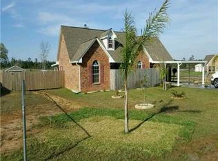 6038 Cuevas Town Rd, Kiln, MS 39556