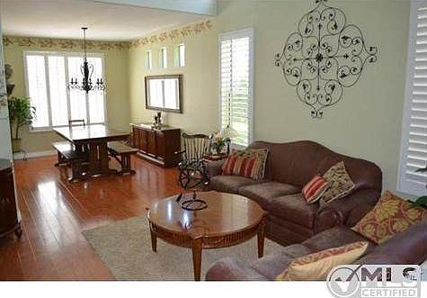4th image of 27602 Danton Ct