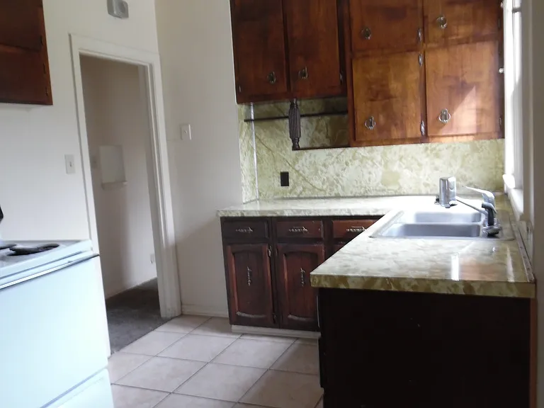 1719 Albion Ave #1 — Photo 1
