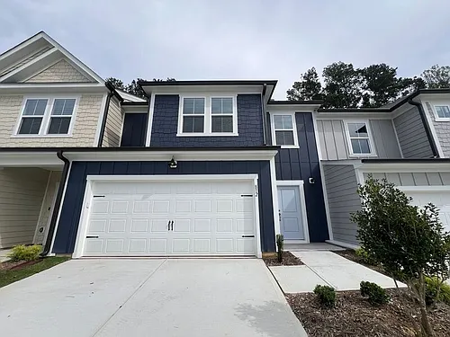 812 McKenzie Park Ter Photo 1