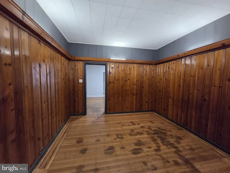 633 E Allegheny Ave — Photo 8