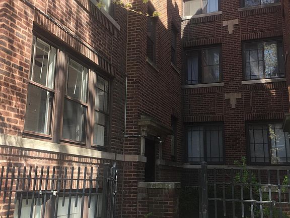 5th image of 2156 W Berteau Ave APT 1