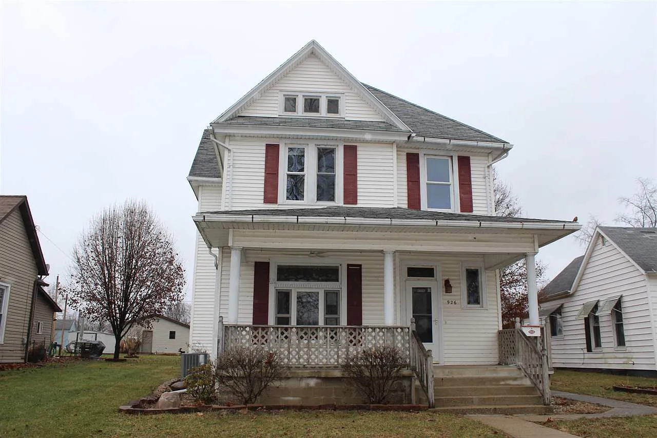 926 W Wabash Ave photo 1