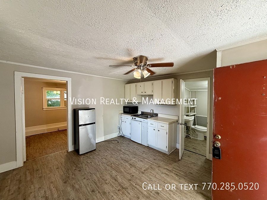 2nd image of 123 1/2 Tuggle St