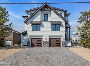 17 Lange Ave, Harvey Cedars, NJ 08008
