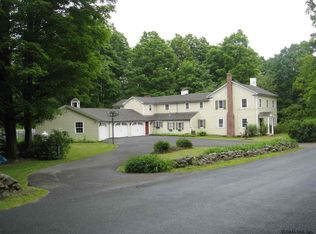 92 Oak Hill Rd, Averill Park, NY 12018