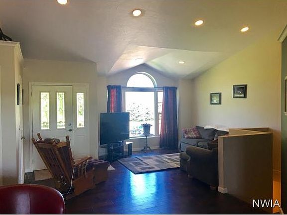 2nd image of 32908 Oak St