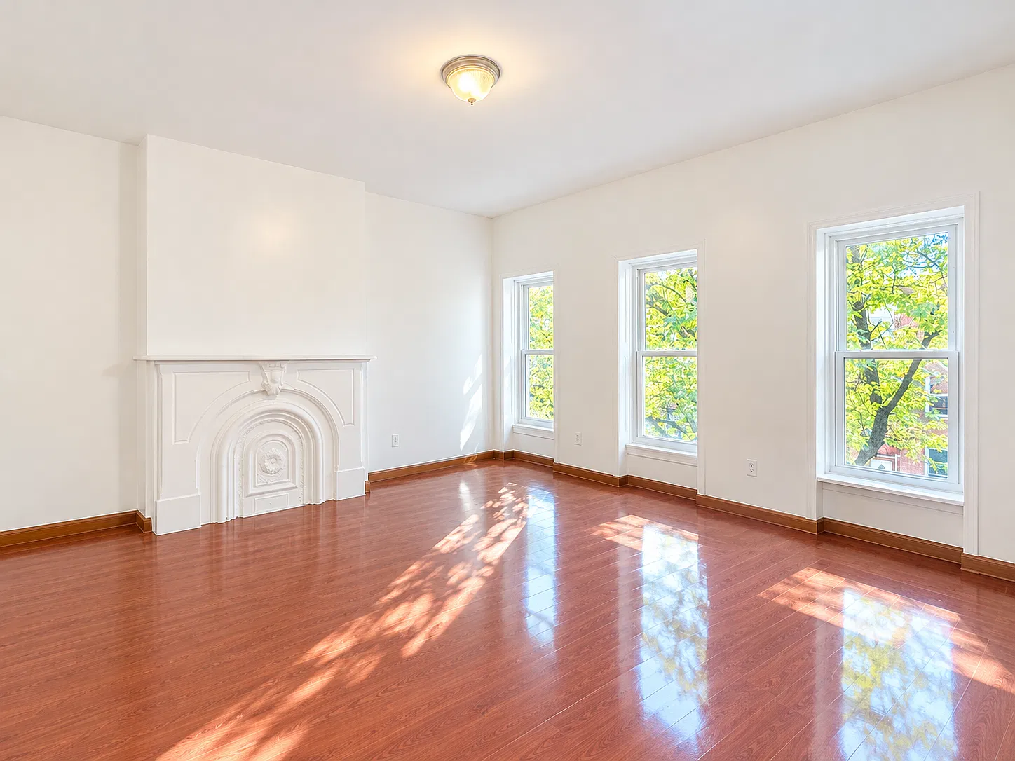 89 Waverly Avenue — Photo 2