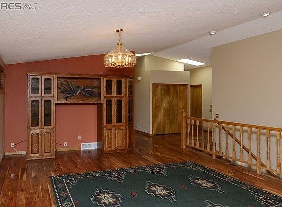 2nd image of 1357 43rd Ave Unit 4