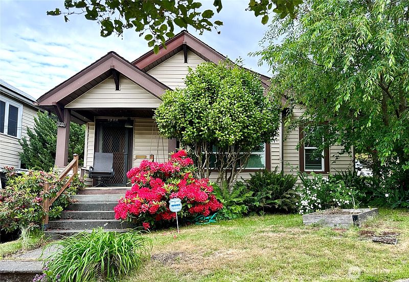 2nd image of 1500 31st Avenue
