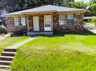 1027B Adams St, Grenada, MS 38901