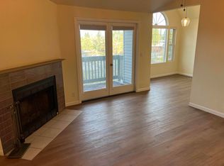 12023 SE 60th St APT A, Bellevue, WA 98006