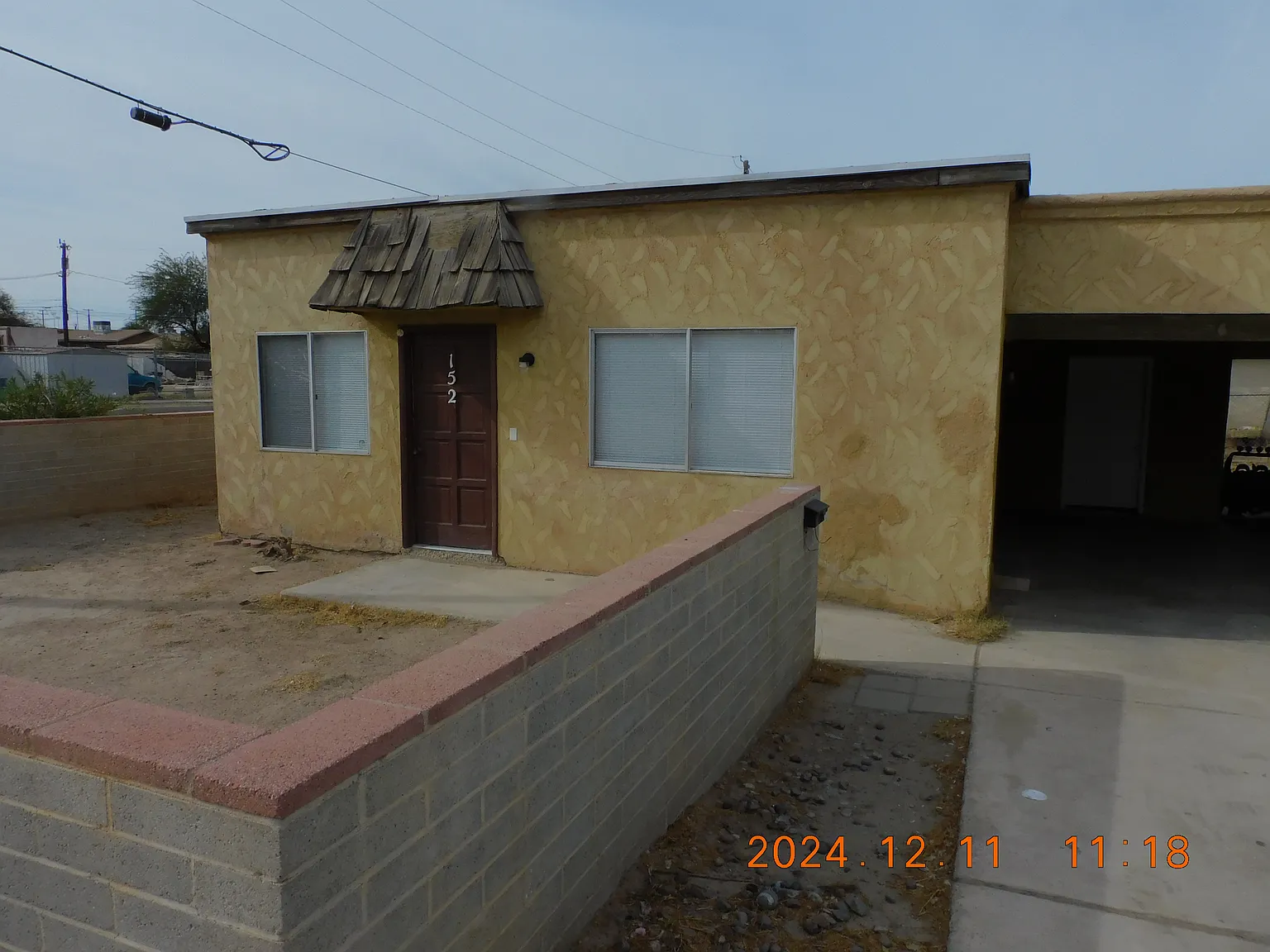 3 bed, $750 — Photo 1