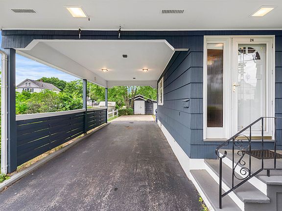 4th image of 24 Plummer Street