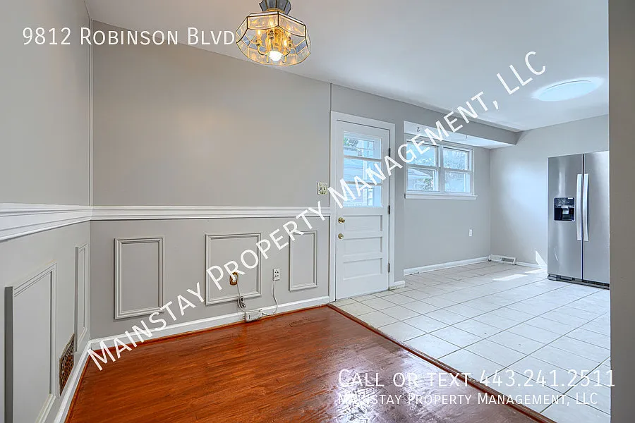 Charming and Spacious 3 Bed 2 Full 1 Half bath Home In Howard County — Photo 4