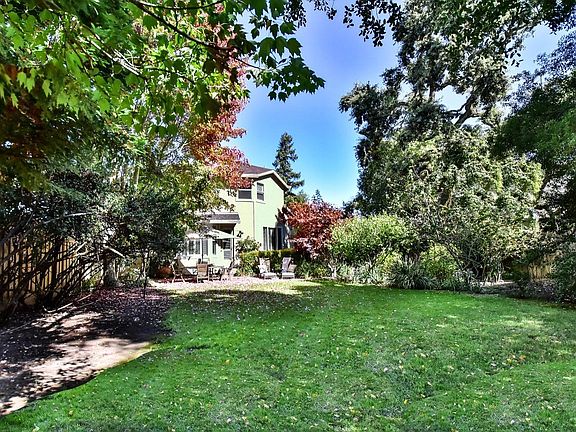 4th image of 1882 Knolls Drive